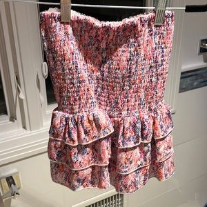 Mini ruffle at bottom skirt